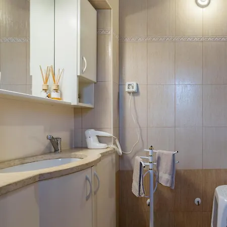 Awesome In With Kitchen * Cerovlje